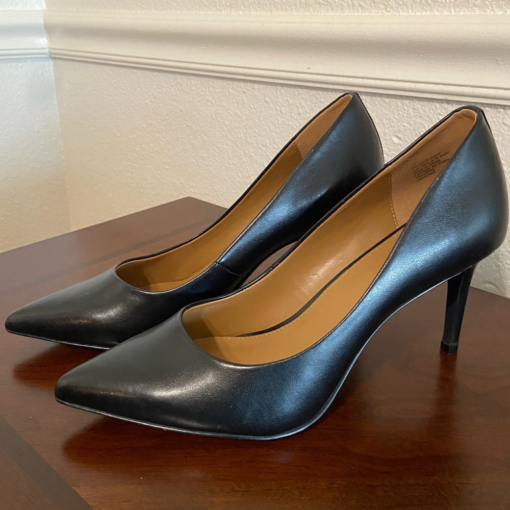 14th&Union Black Heels